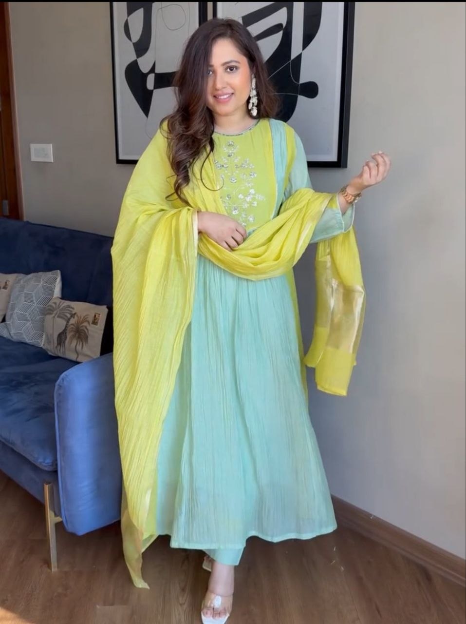 Designer Festival Special Pure Mul Chanderi With Jequard Wiving Lagadi Dupatta & Pent Suit Set